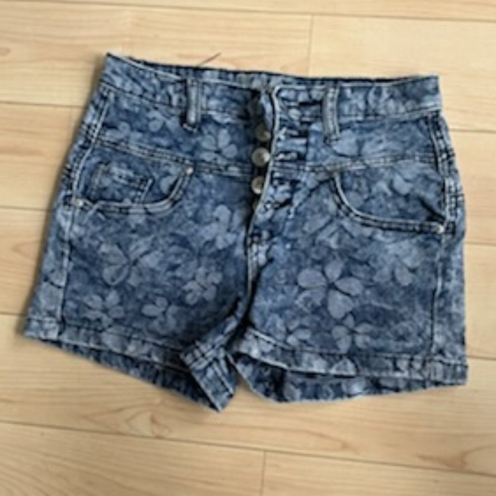 dELIA*s  floral jean shorts